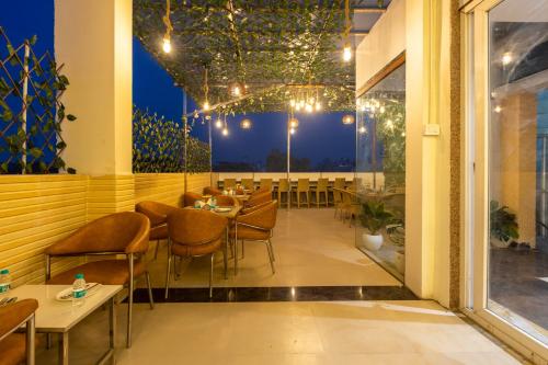 hotel ginger plaza by aspl