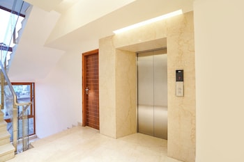 oriva tulips inn and suites nr majestic