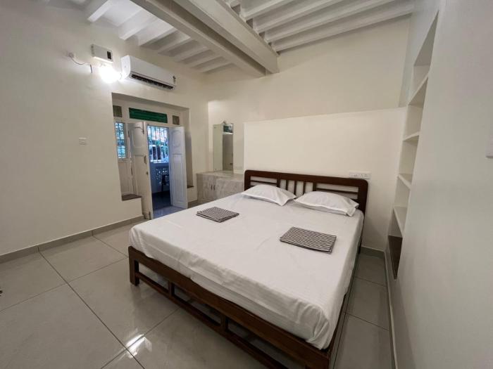 auro mithra heritage stay