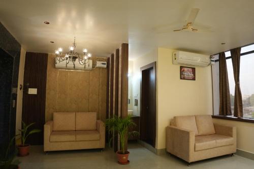 hotel jasraj inn