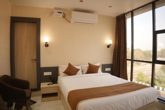 hotel jasraj inn