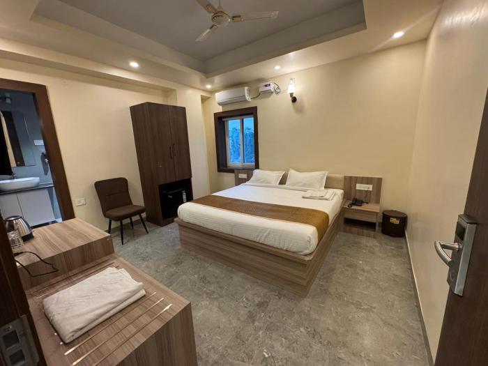 hotel jasraj inn
