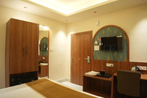 hotel jasraj inn