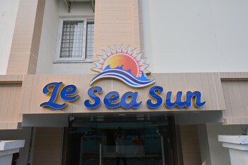 le sea sun