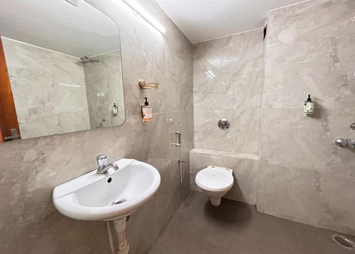 hotel edge inn jail road near railway ju