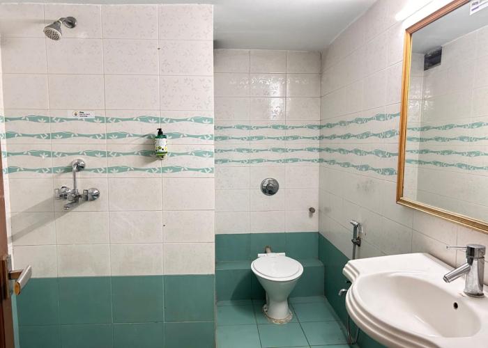 hotel edge inn jail road near railway ju