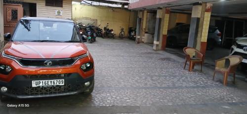 hotel edge inn jail road near railway ju
