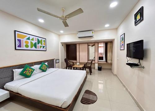 hotel edge inn jail road near railway ju