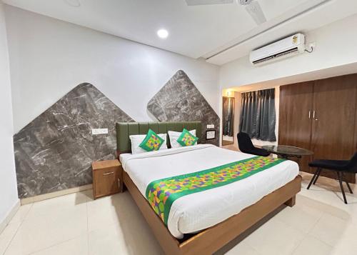 hotel edge inn jail road near railway ju