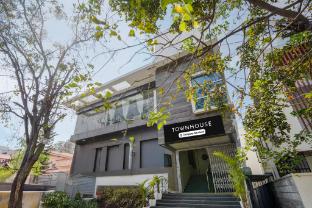 super townhouse bannerghatta hospital road formerly sri sai suites