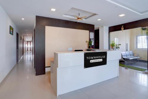 super townhouse bannerghatta hospital road formerly sri sai suites