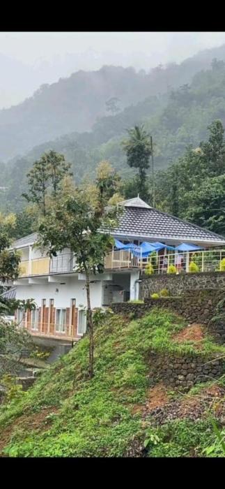 earth lounge resort