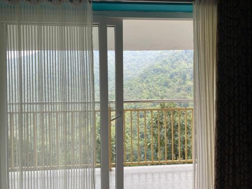 earth lounge resort