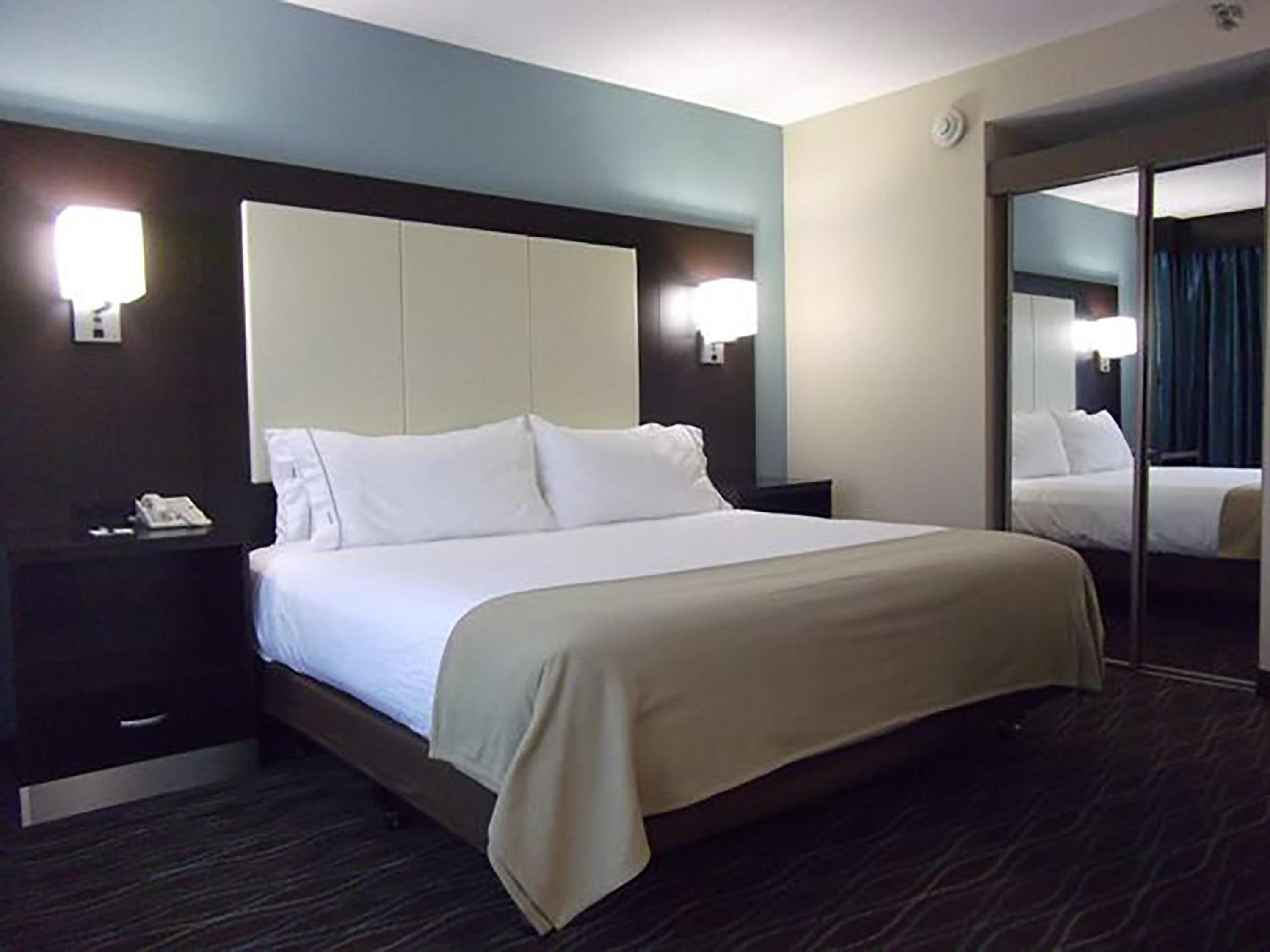 holiday inn express boise university area by ihg