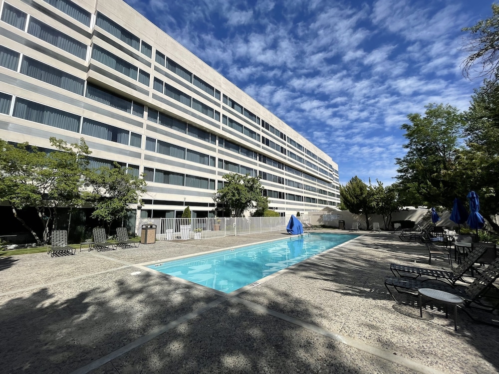 holiday inn express boise university area by ihg