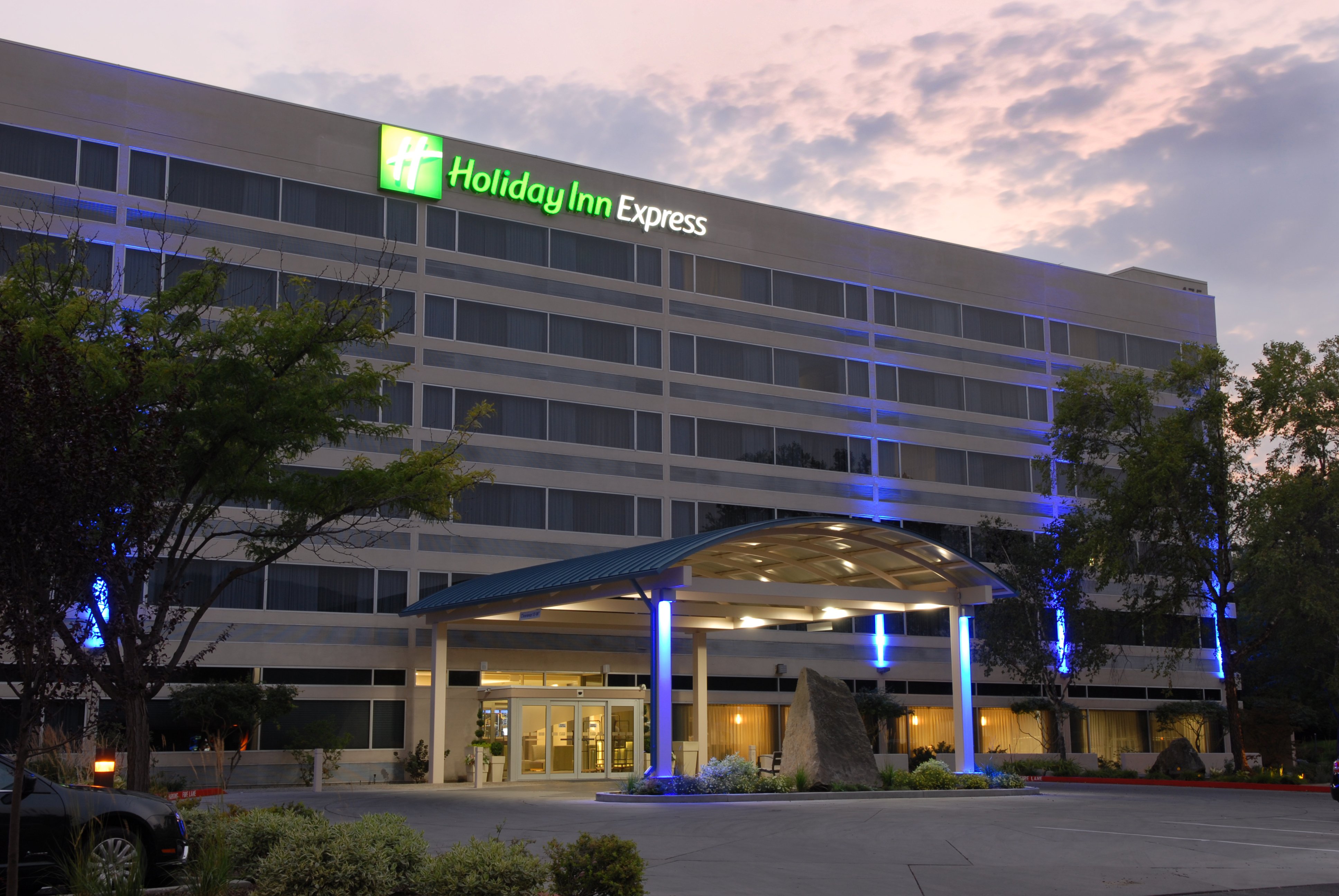 holiday inn express boise university area by ihg