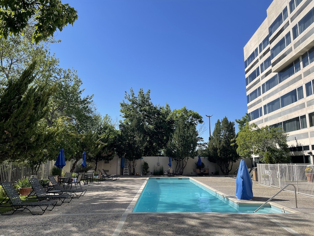 holiday inn express boise university area by ihg