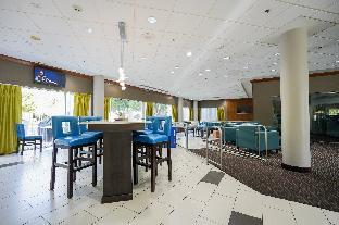 holiday inn express boise university area by ihg