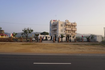 eco fort resort