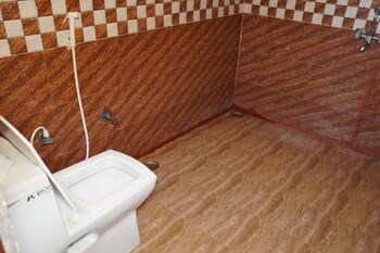 Eco Fort Resort,,3 star