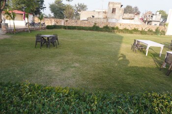 eco fort resort