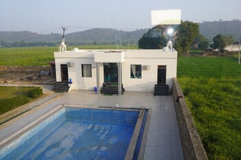eco fort resort