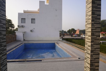 eco fort resort