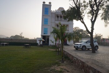 eco fort resort