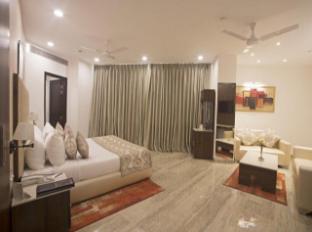 hotel rosewood suites near igi airport