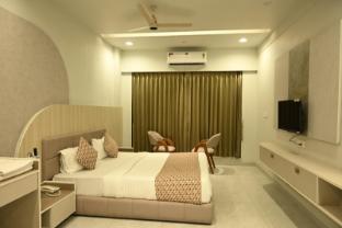 hotel shree khodal