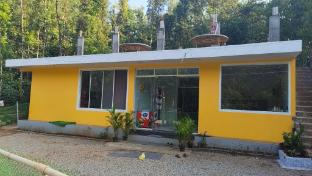 Twinkle Clouds Home Stay ,,2 star