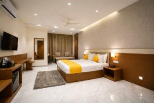 solasta stays and banquet wakad