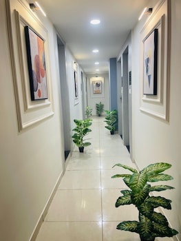 Hotel Apple Lake,,2 star