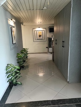 Hotel Apple Lake,,2 star