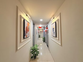 Hotel Apple Lake,,2 star