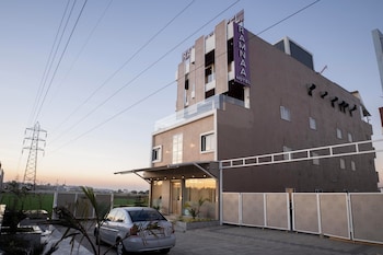 Ramnaa Hotel,,3 star