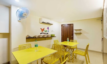 Hotel D Grand,,2 star