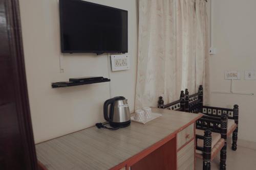hotel country heights