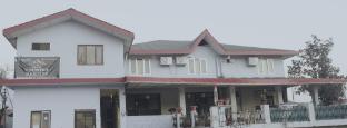 Hotel Country Heights,,3 star