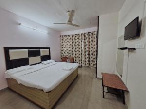 hotel country heights