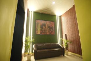 click find stay orderly bazar