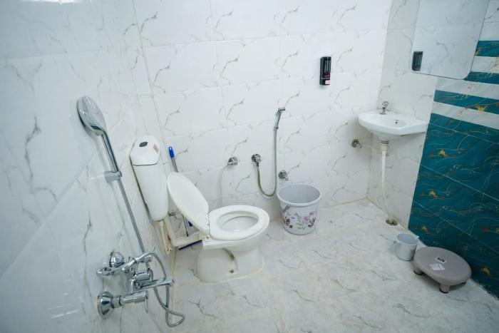 click find stay orderly bazar