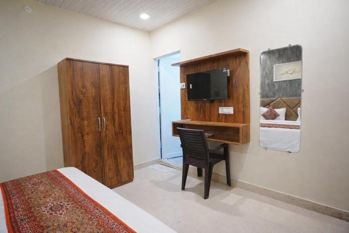 click find stay orderly bazar