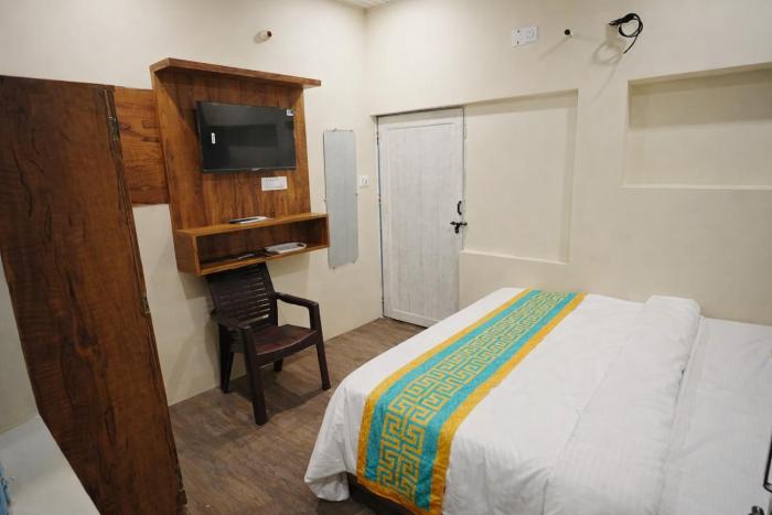 click find stay orderly bazar