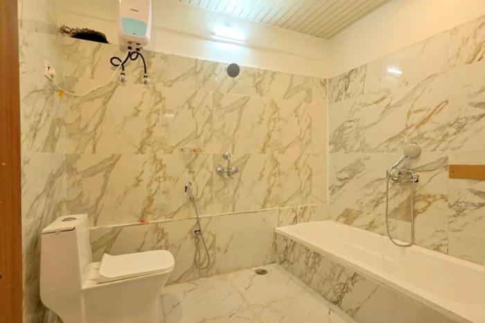 click find stay orderly bazar