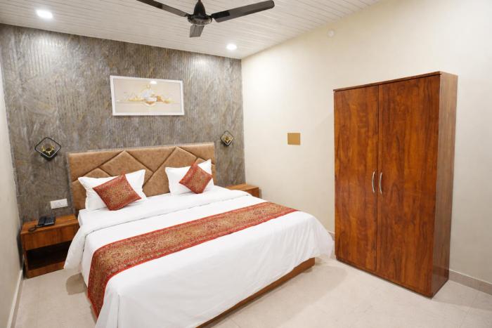 click find stay orderly bazar