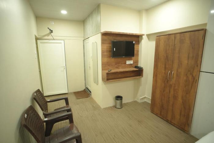 click find stay orderly bazar