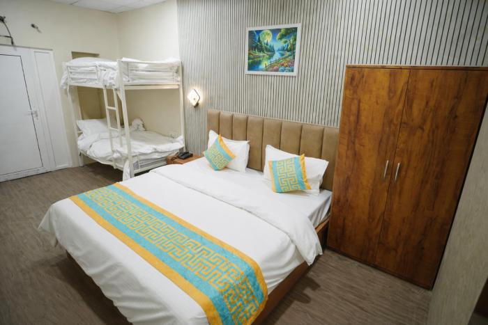 click find stay orderly bazar