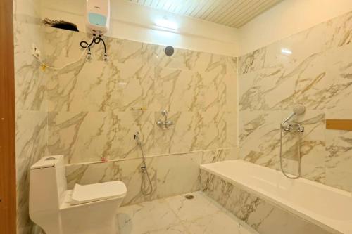 click find stay orderly bazar