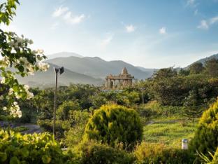 nirvana holistic living resort